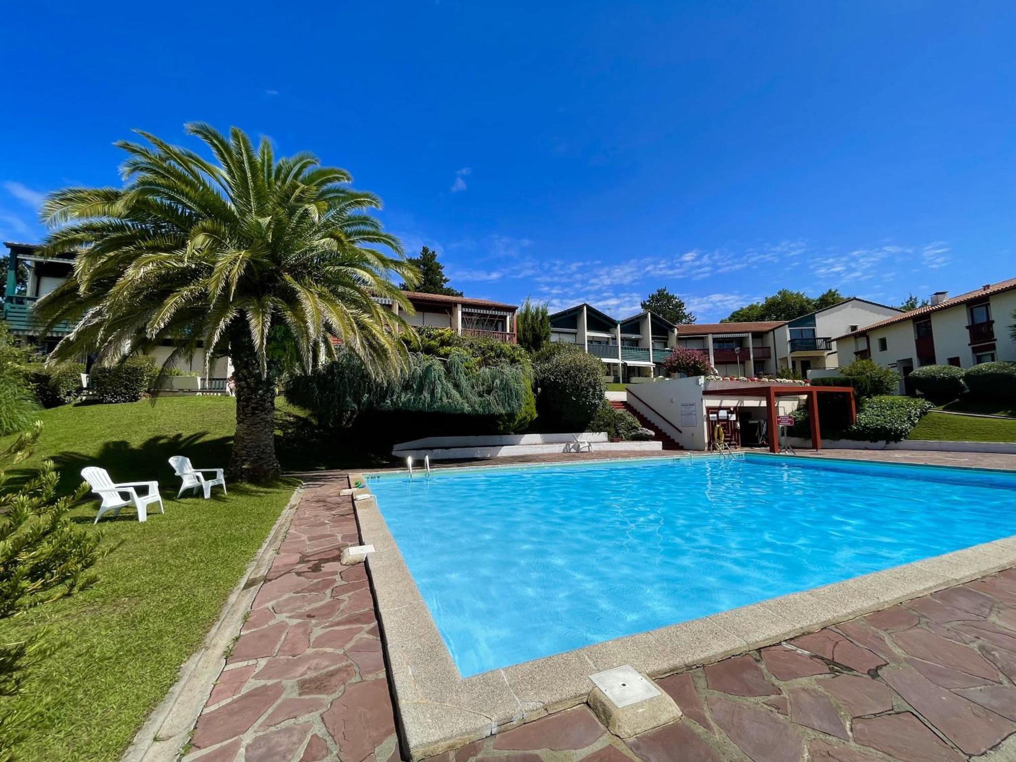 Apartament Caporizon-Baillenia-T1 Vue Montagne - Piscine St Jean De Luz Saint-Jean-de-Luz Zewnętrze zdjęcie